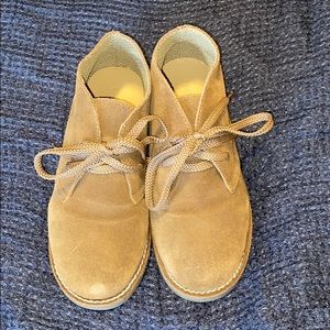 Boys Crewcuts over the ankle bucks size K3